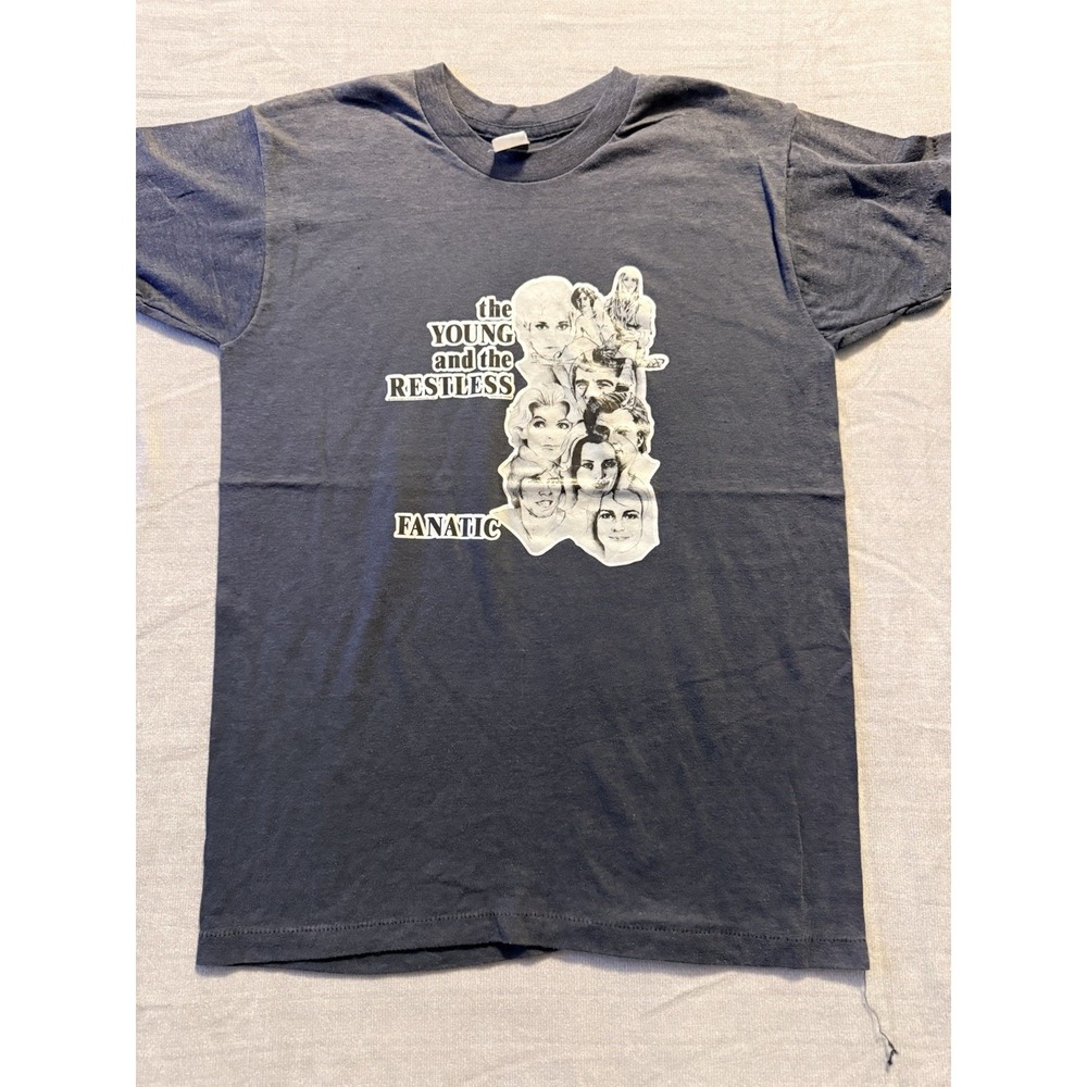Vintage The Young and the Restless Fanatic T-Shirt Gray TV Show Soap Opera